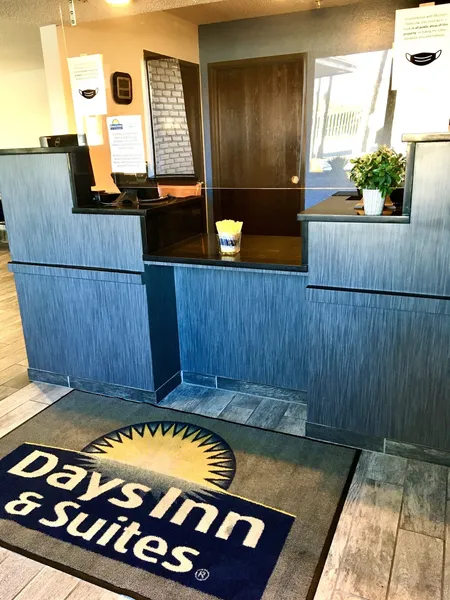 Days Inn & Suites by Wyndham Traverse City hotel detail image 6