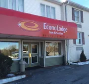 Econo Lodge Reading Airport hotel detail image 5