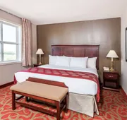 Ramada by Wyndham Sherwood Park hotel detail image 4