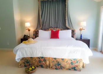 Copper Beech Inn hotel thumbnail 4