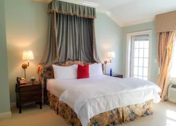 Copper Beech Inn hotel thumbnail 6