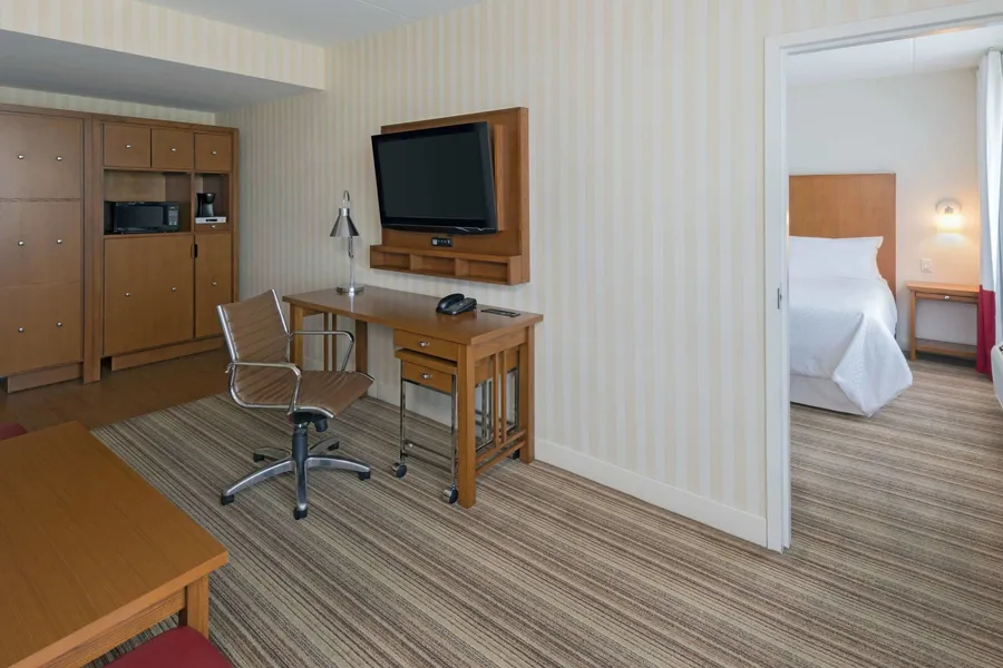 Four Points by Sheraton Cambridge Kitchener, Ontario hotel detail image 6