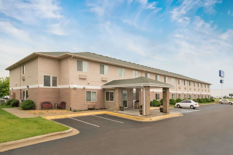 Quality Inn & Suites hotel detail image 2