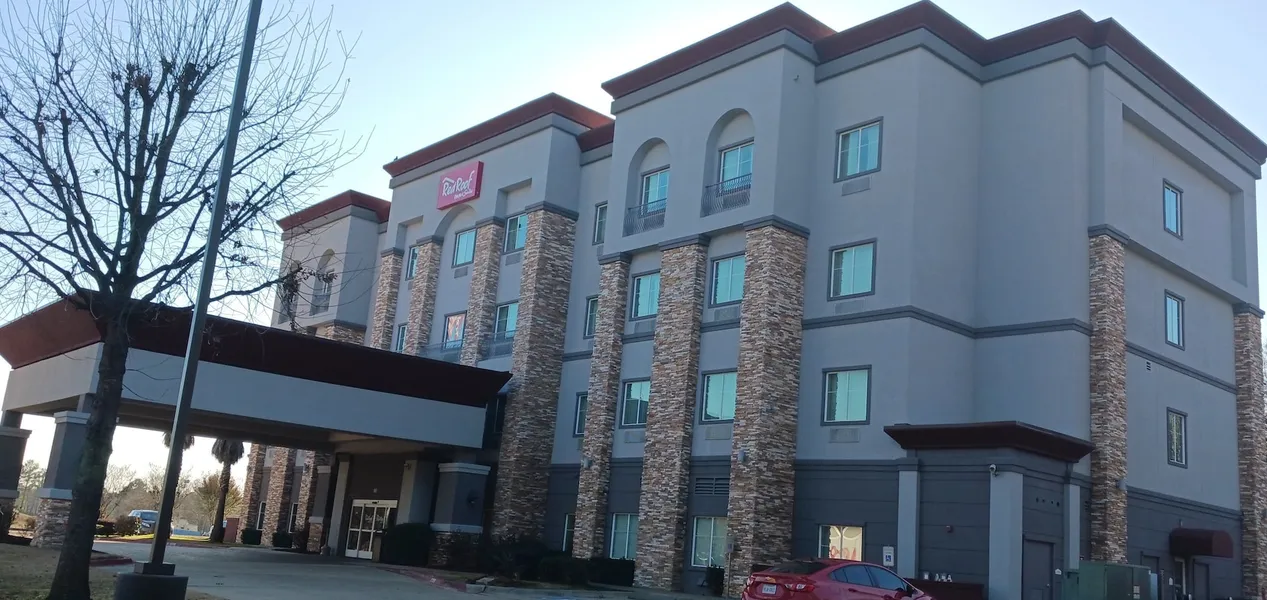Red Roof Inn & Suites Longview hotel detail image 2
