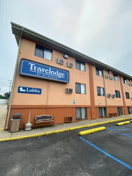 Travelodge by Wyndham La Porte/Michigan City Area hotel detail image 2