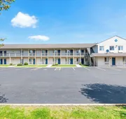 Econo Lodge Bethel - Danbury hotel detail image 3