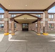 Super 8 by Wyndham Farmington hotel detail image 4