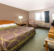 Super 8 by Wyndham St. Charles hotel detail image 4