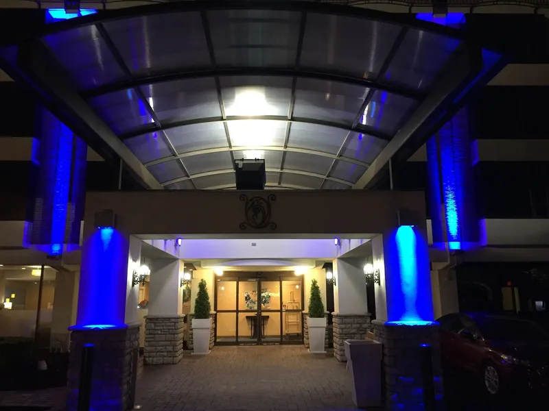 Holiday Inn Express Detroit-Birmingham by IHG hotel detail image 2