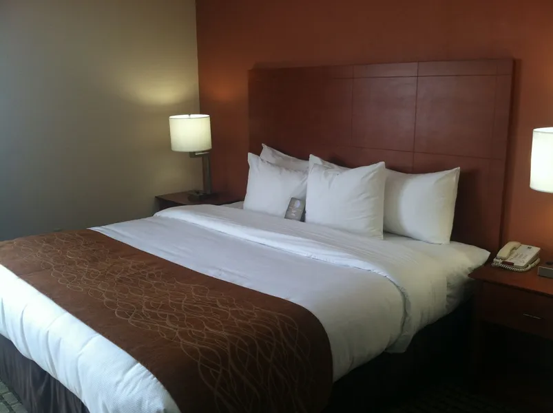 Country Inn & Suites by Radisson, Muskegon, MI hotel detail image 6