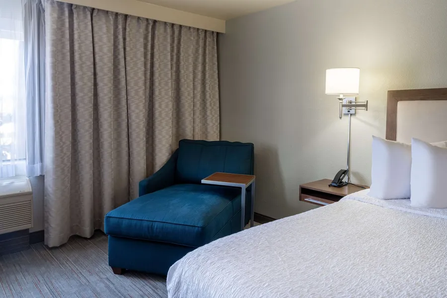 Hampton Inn by Hilton Irvine East - Lake Forest hotel detail image 6