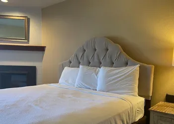Hilltop Inn Broomfield Denver hotel thumbnail 5