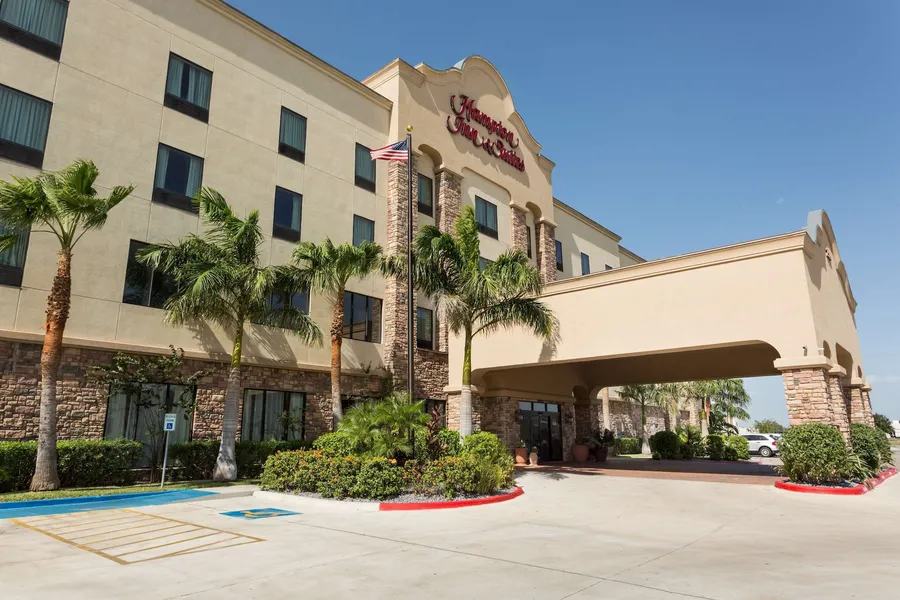 Hampton Inn & Suites Mission hotel detail image 2