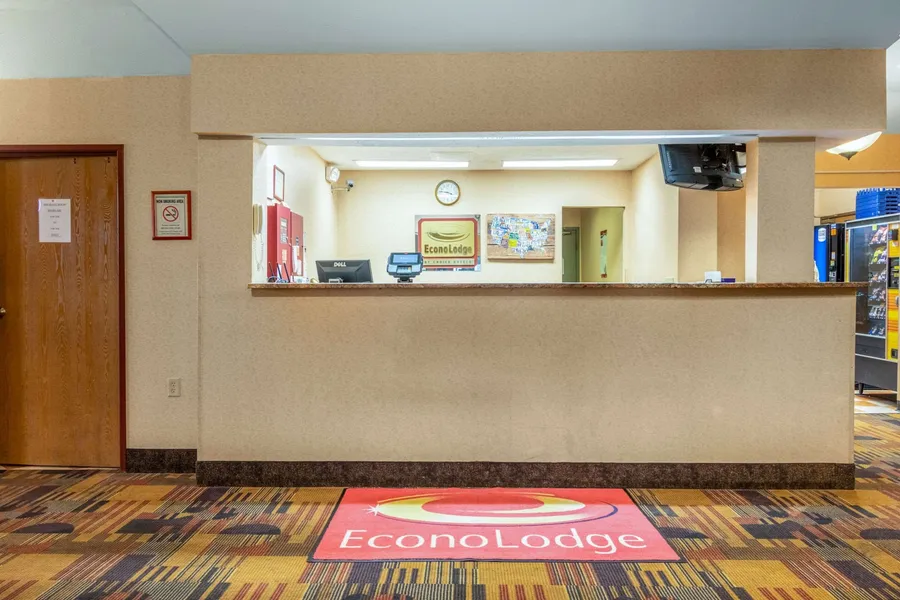 Econo Lodge Kent - Akron West hotel detail image 2
