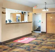 Econo Lodge Kent - Akron West hotel detail image 3