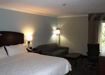 Hampton Inn By Hilton Perry hotel thumbnail 7