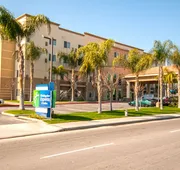 Holiday Inn Express and Suites Bakersfield Central by IHG hotel detail image 5
