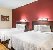 Red Roof Inn PLUS+ Long Island - Garden City hotel detail image 7