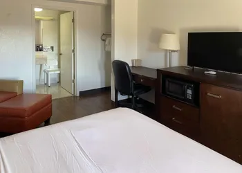 Motel 6 Fancy Gap VA hotel thumbnail 5