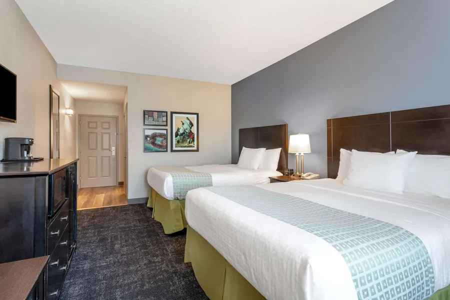 La Quinta Inn & Suites by Wyndham St. Augustine hotel detail image 6