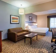 Wingate by Wyndham Roseville/Detroit hotel detail image 3