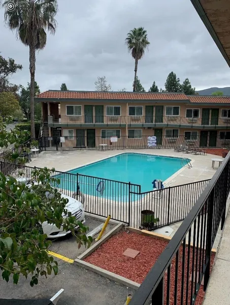Americas Best Value Inn Thousand Oaks hotel detail image 2