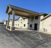 Express Inn & Suites hotel detail image 3