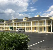 Quality Inn Laurinburg hotel detail image 3