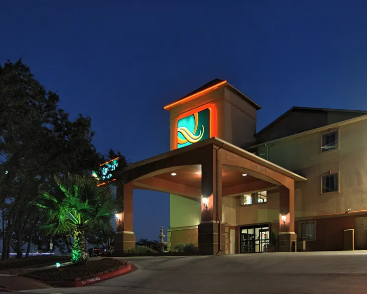 Quality Inn & Suites SeaWorld North hotel detail image 2