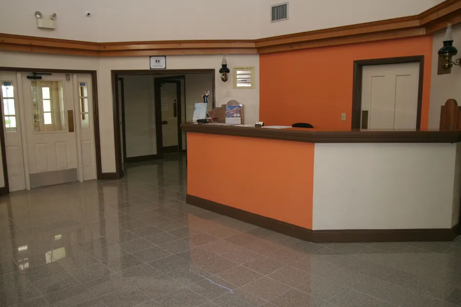 Howard Johnson Hattiesburg hotel detail image 2