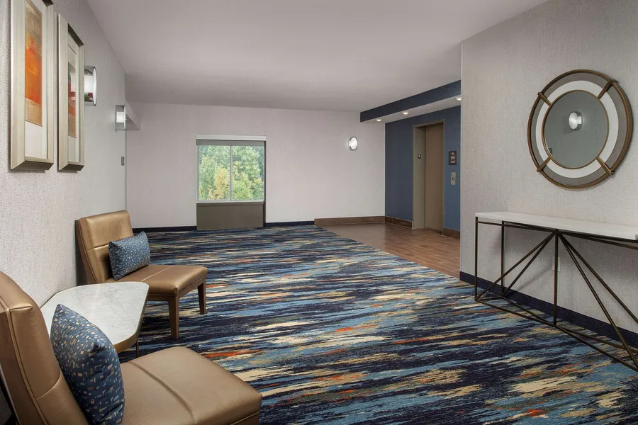 Hampton Inn & Suites Alpharetta hotel detail image 2