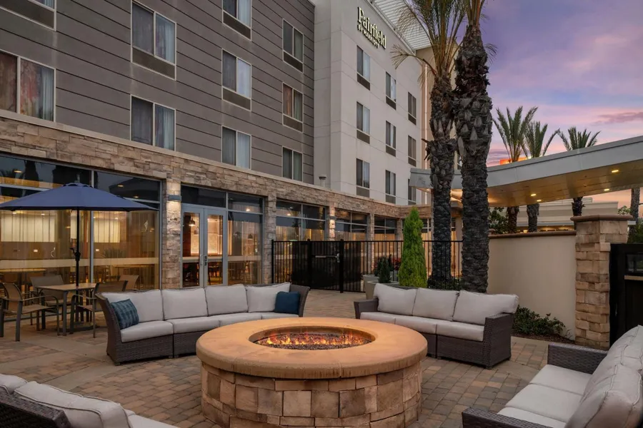 Fairfield Inn & Suites Tustin Orange County hotel detail image 6