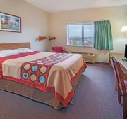 Super 8 by Wyndham Richfield/Cleveland hotel detail image 3