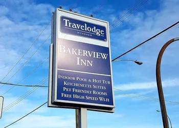 Travelodge by Wyndham Abbotsford Bakerview hotel thumbnail 2