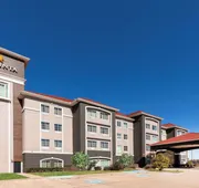La Quinta Inn & Suites by Wyndham Mt. Pleasant hotel detail image 3