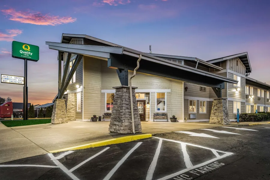 Quality Inn Cle Elum-Ellensburg hotel detail image 2
