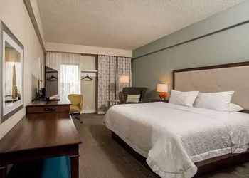 Hotel Joplin, MO hotel thumbnail 3