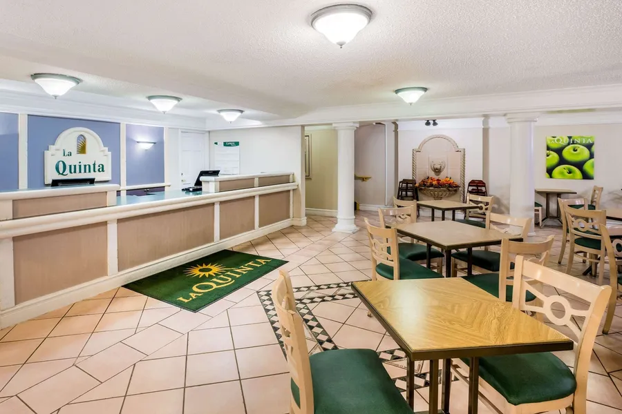 La Quinta Inn by Wyndham Lufkin hotel detail image 6