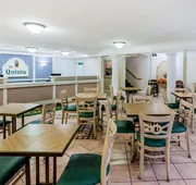La Quinta Inn by Wyndham Lufkin hotel detail image 7