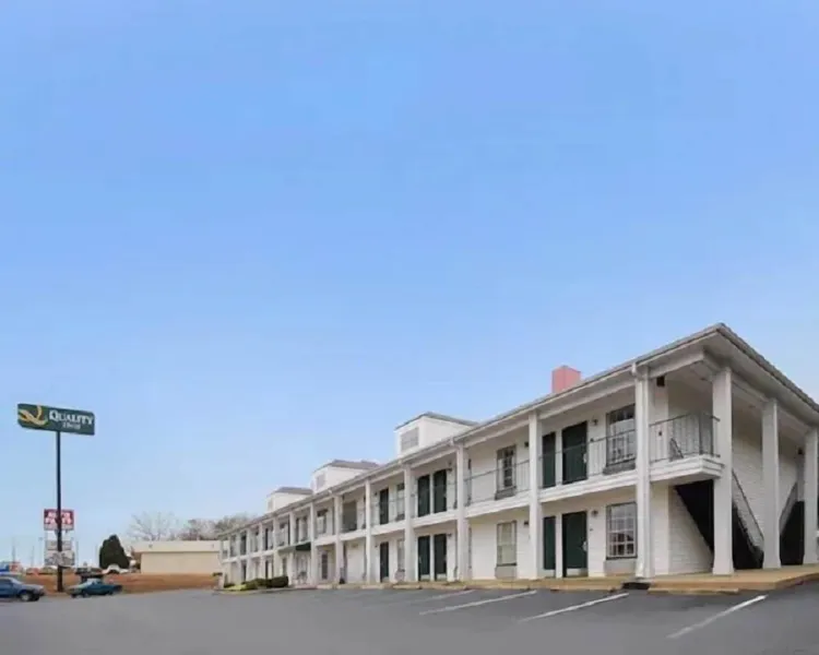 Quality Inn Thomaston hotel detail image 2