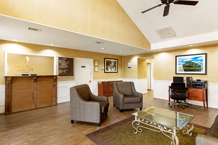 Quality Inn Thomaston hotel detail image 6