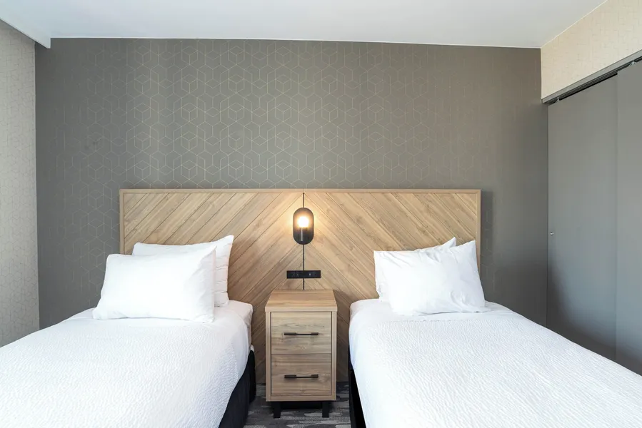 Sandman Suites Vancouver on Davie hotel detail image 6