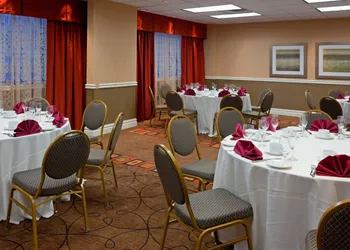 Holiday Inn Secaucus Meadowlands hotel thumbnail 3