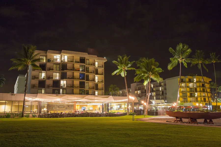 Courtyard by Marriott King Kamehameha's Kona Beach Hotel hotel detail image 2