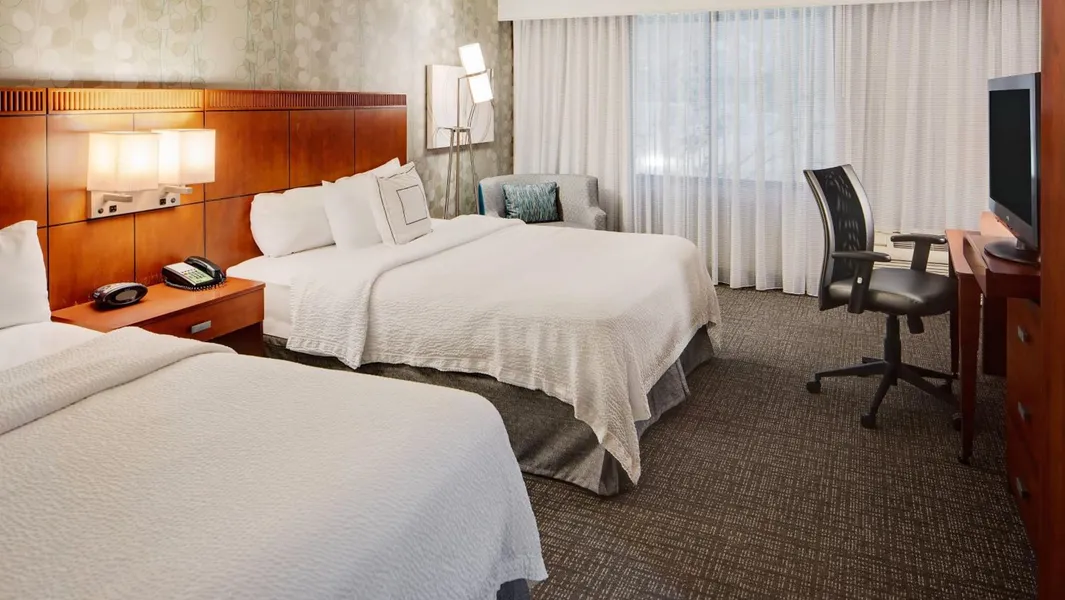 Courtyard by Marriott Pittsburgh West Homestead/Waterfront hotel detail image 6