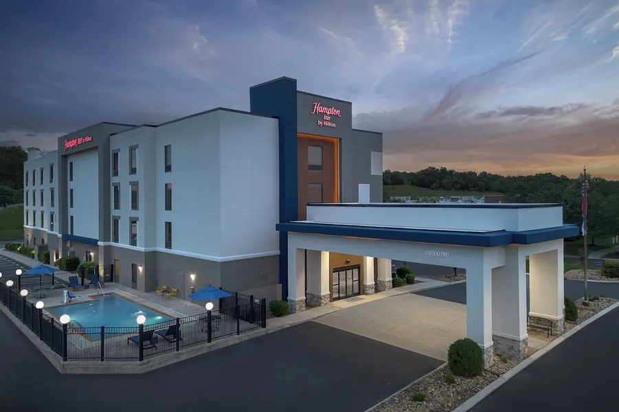 Hampton Inn Lenoir City hotel detail image 2