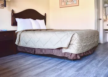 Knights Inn Mesa hotel thumbnail 7