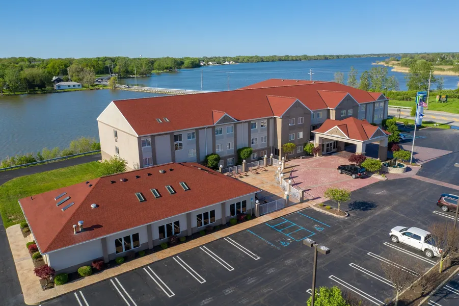 Holiday Inn Express Hotel & Stes Port Clinton-Catawba Island by IHG hotel detail image 6