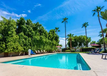 Howard Johnson by Wyndham Scottsdale Old Town hotel thumbnail 4