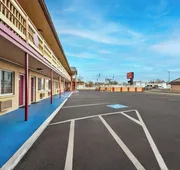 Econo Lodge Fallon Naval Air Station Area hotel detail image 4